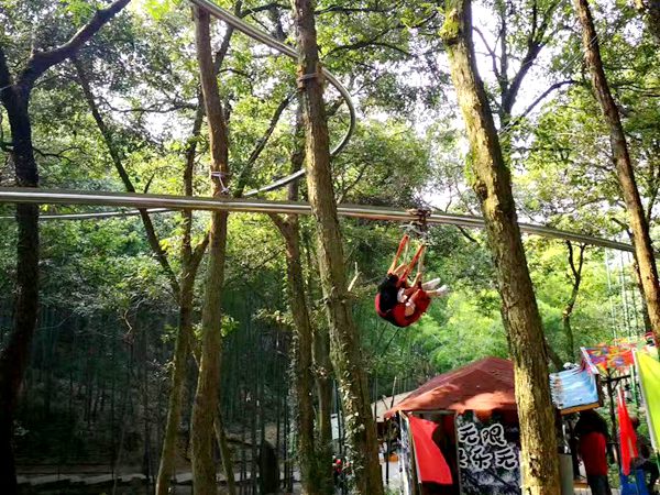 丛林轨道滑索